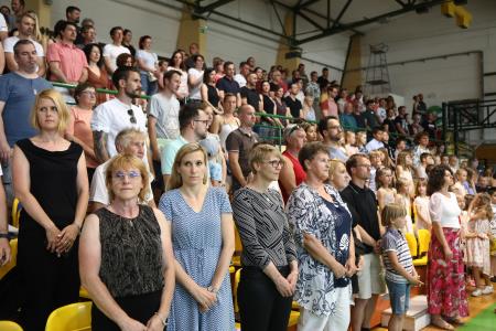 PRIREDITEV OB DNEVU DRŽAVNOSTI IN ZAKLJUČKU ŠOLSKEGA LETA 02 FOTO LJUBO VUKELIČ